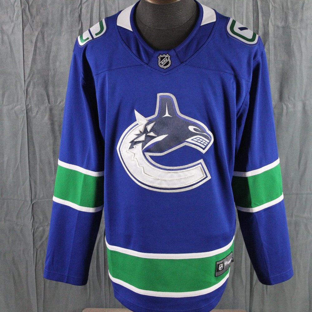Vancouver Canucks Jesrey - Modern Home Jersey by Fanatics - Men's Large